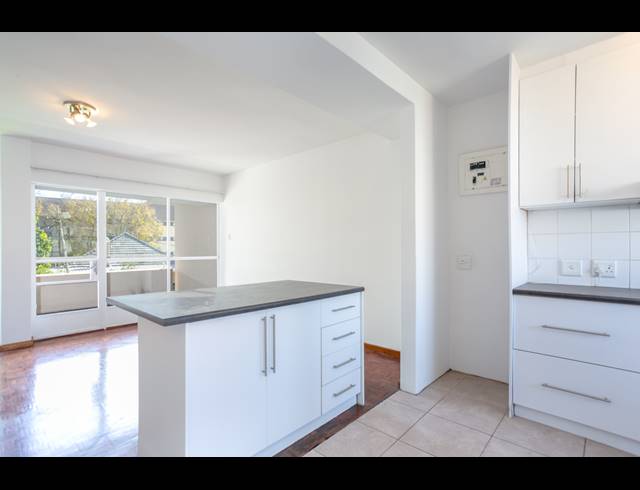2 BEDROOM APARTMENT TO LET IN RONDEBOSCH